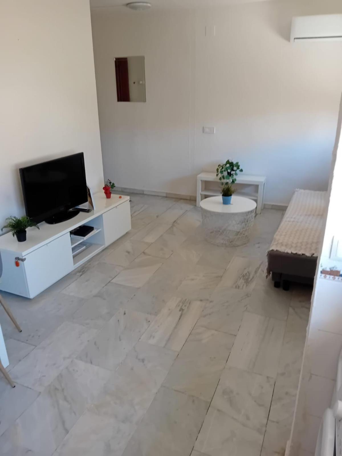 Apartamento Sostoa 1 Малага Экстерьер фото